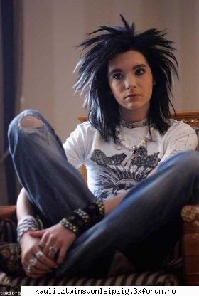 Funny pics - Am mai multe gauri la pantalonii astia...de asta - Kaulitz twins von Leipzig