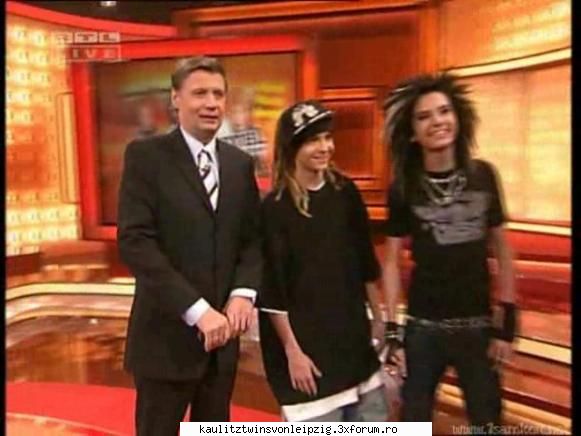 Funny pics - Eh...nici eu nu-s my buna,stai lin:-j cat ador - Kaulitz twins von Leipzig